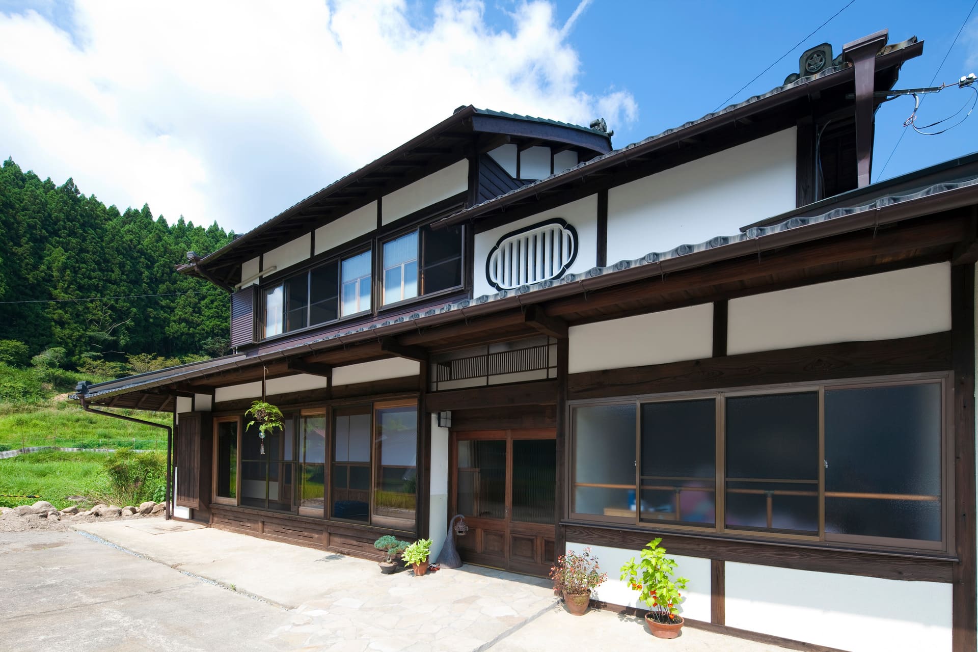 受け継がれた建物に新しい息吹を吹き込む古民家再生という選択肢をご提供